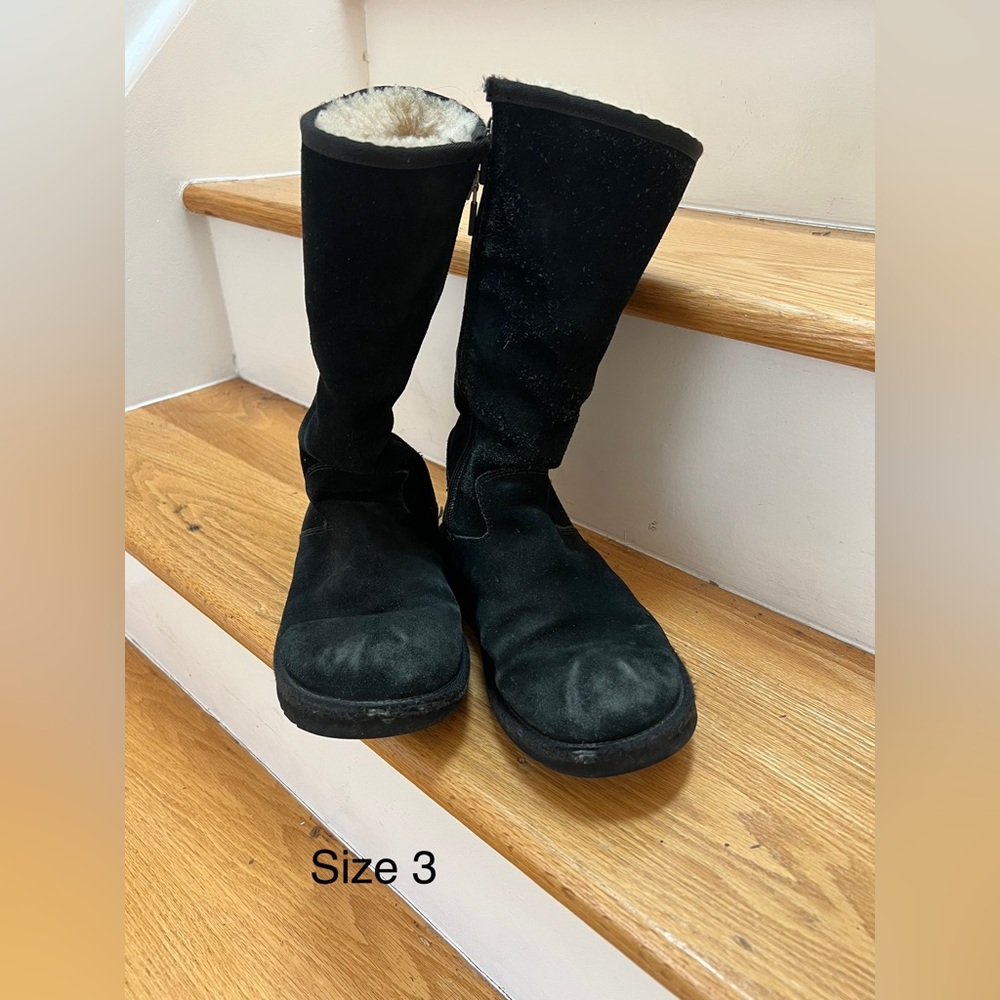 Girls Black Ugg Boots (size 3)
